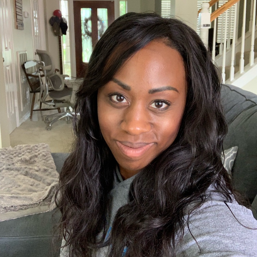 Meet your Posher, Emily